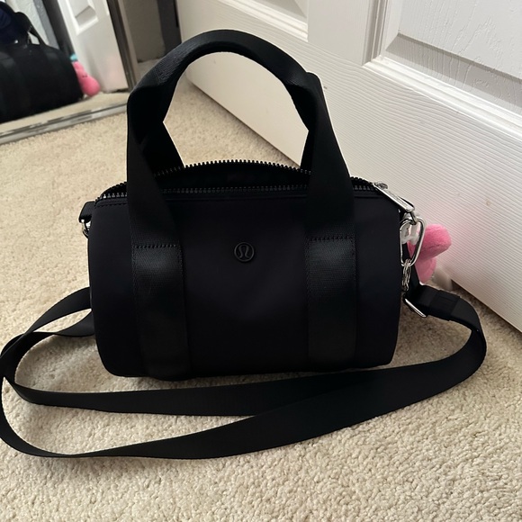 LULULEMON MINI DUFFLE BAG - Picture 4 of 5